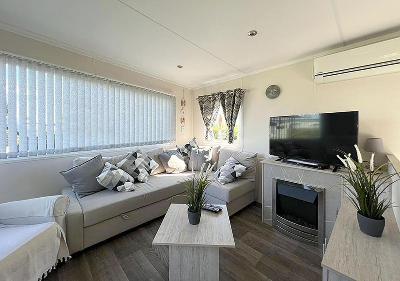 Chalet Am See Lathum Exterior foto